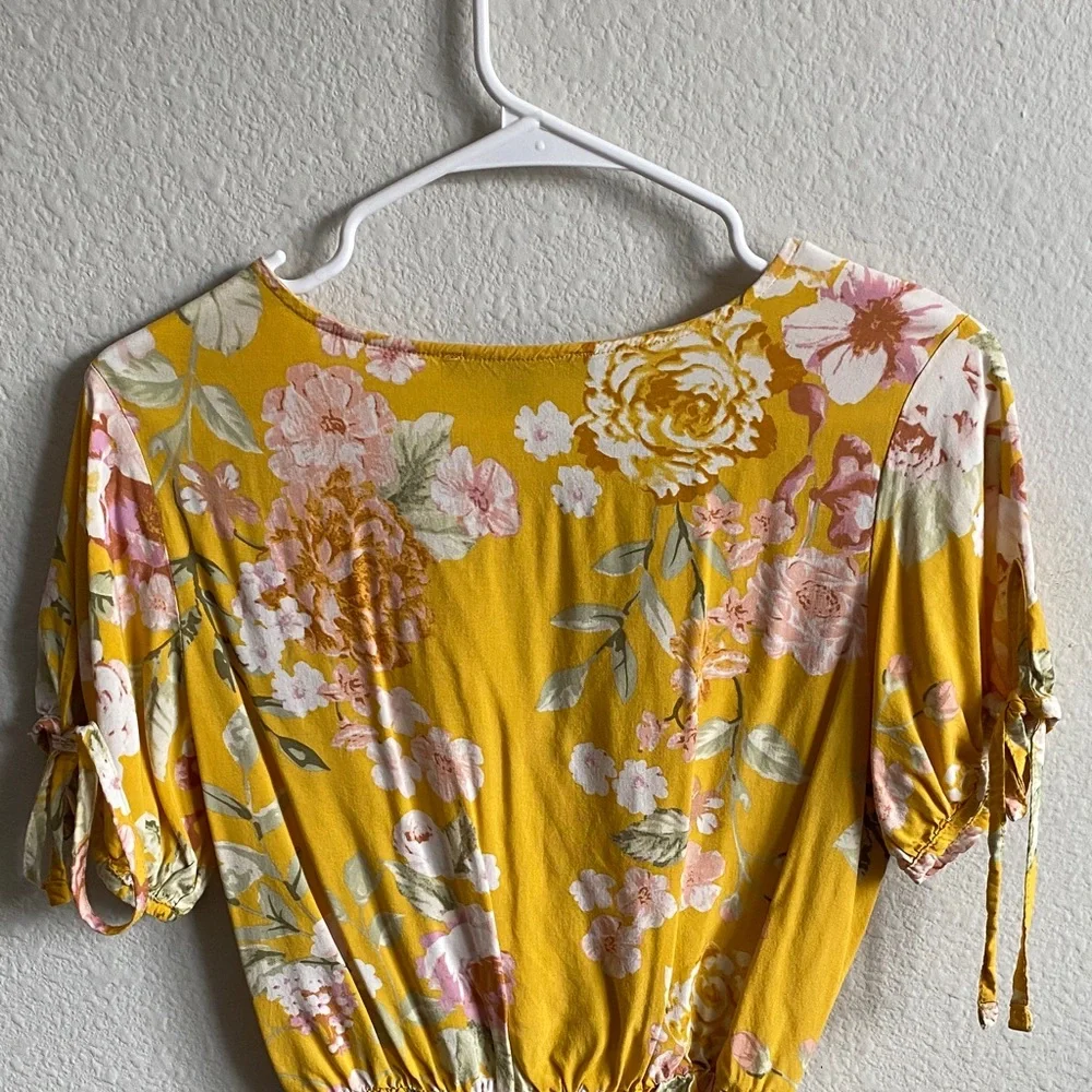 Harve Benard Yellow Floral Blouse - Picture 11 of 12